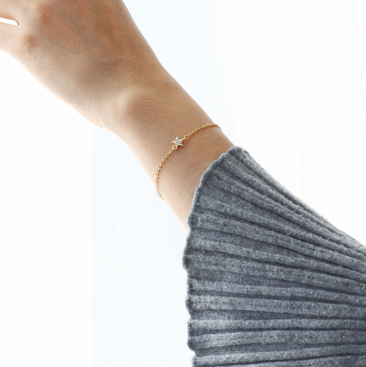 Gold Star Pendant Bracelet