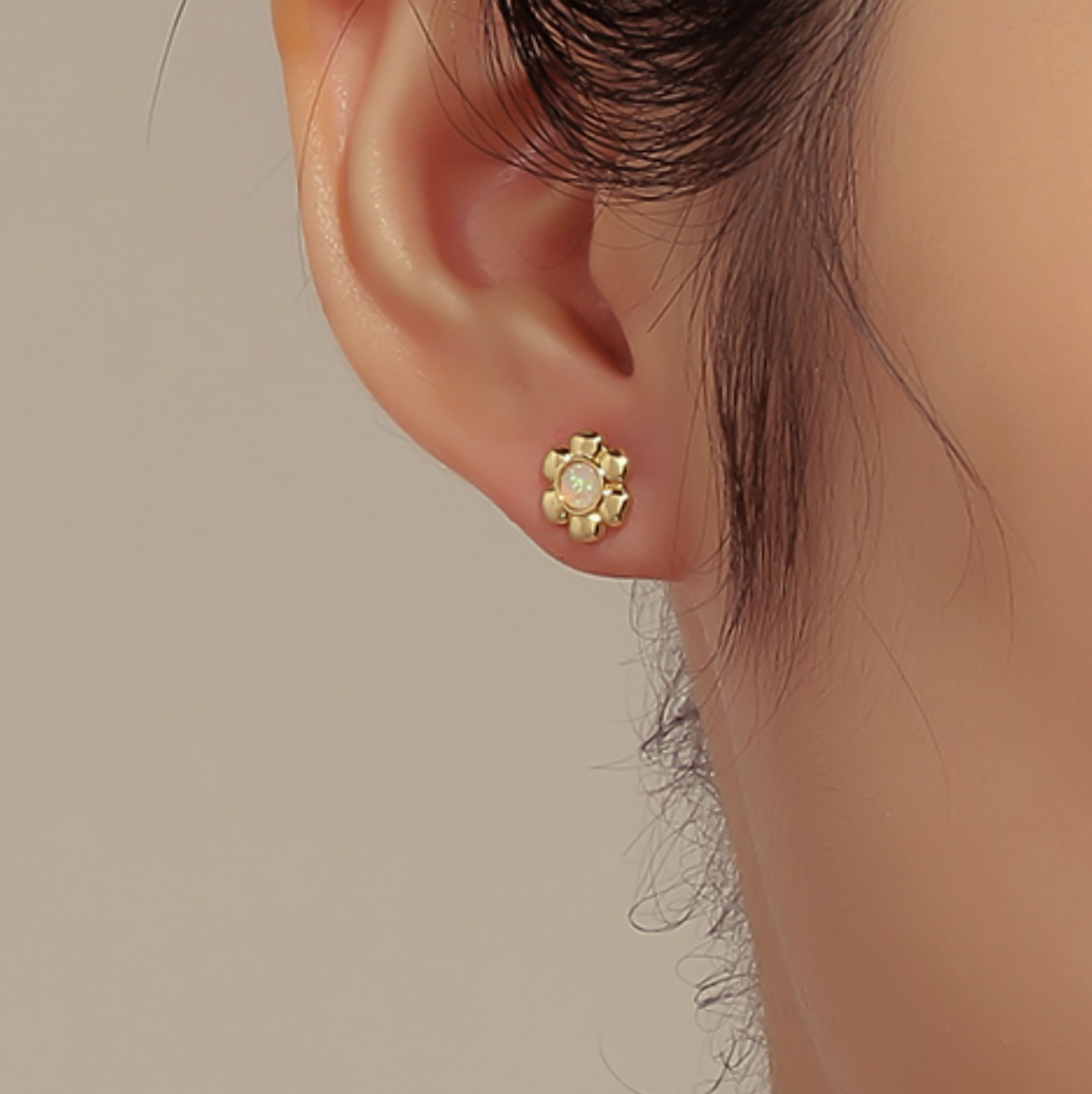 Coquette Dainty Gold Flower Studs Earrings