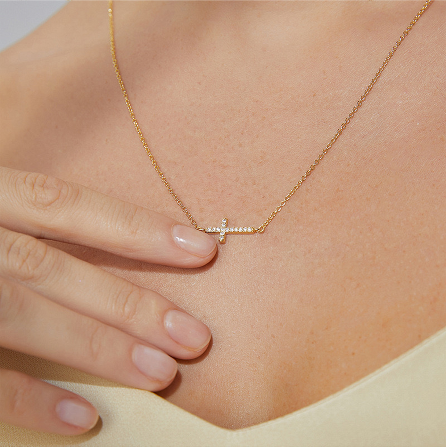 18k Yellow Gold Mini Cross Necklace