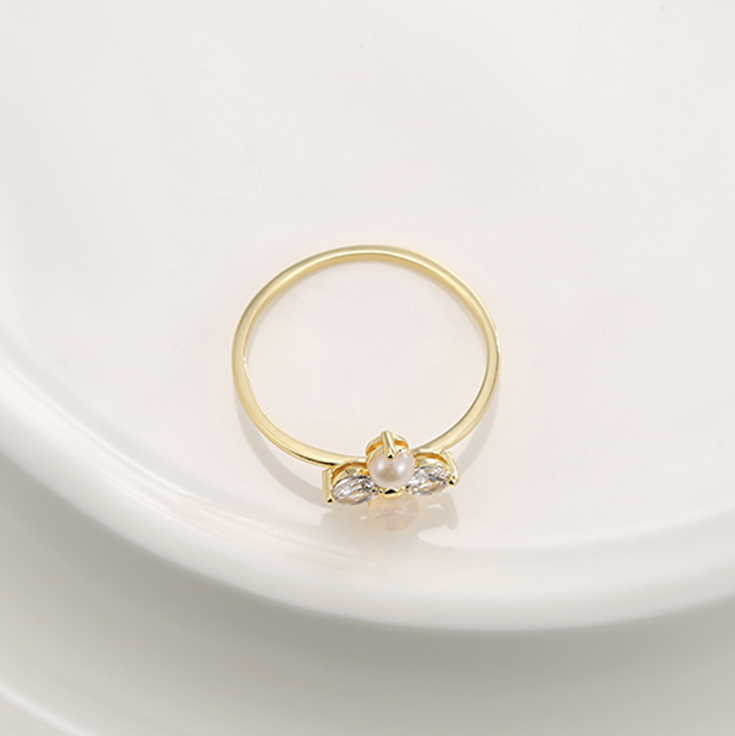 18K Gold Pearl Dainty Clover Stack Ring