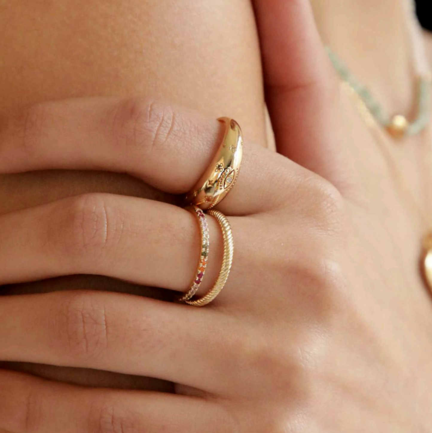 18K Gold Chuncy Star Stack Ring