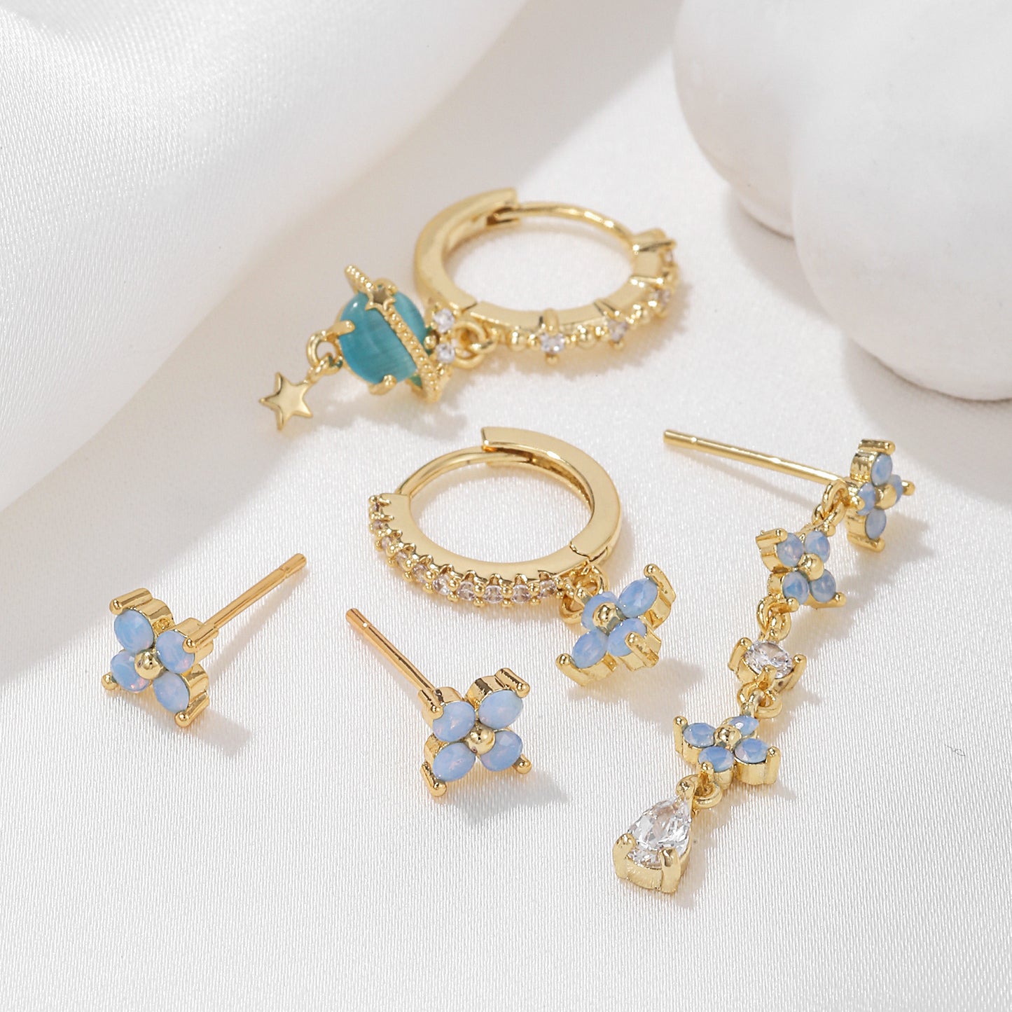 Coquette Dainty Blue Bloosom Earrings Set
