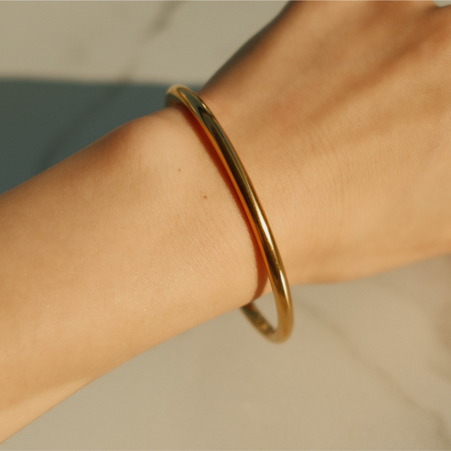 Gold Minimalist Droplet Ear Cuff