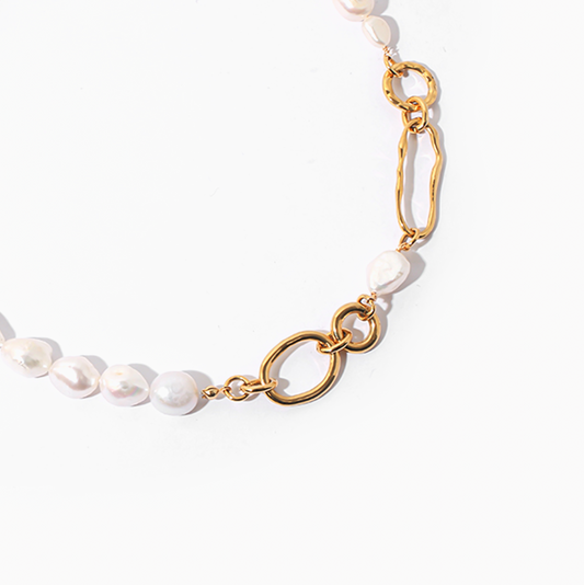 Baroque Waterpearl Gold-plated Necklace