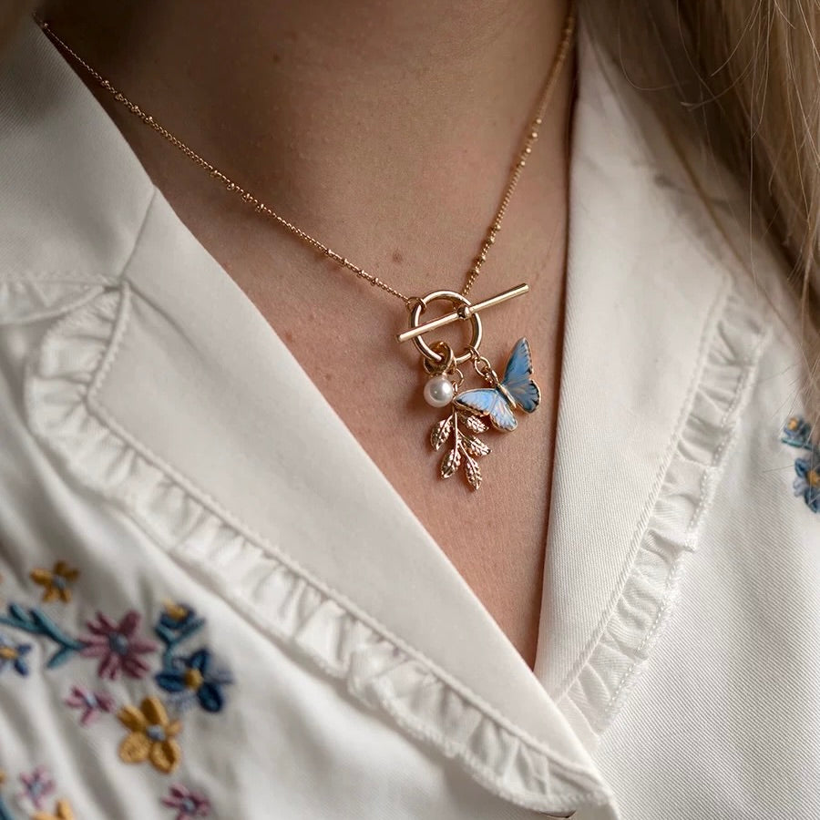 Retro Blue Butterfly Pearl Enamel 18k Gold-plated Pendant Necklace