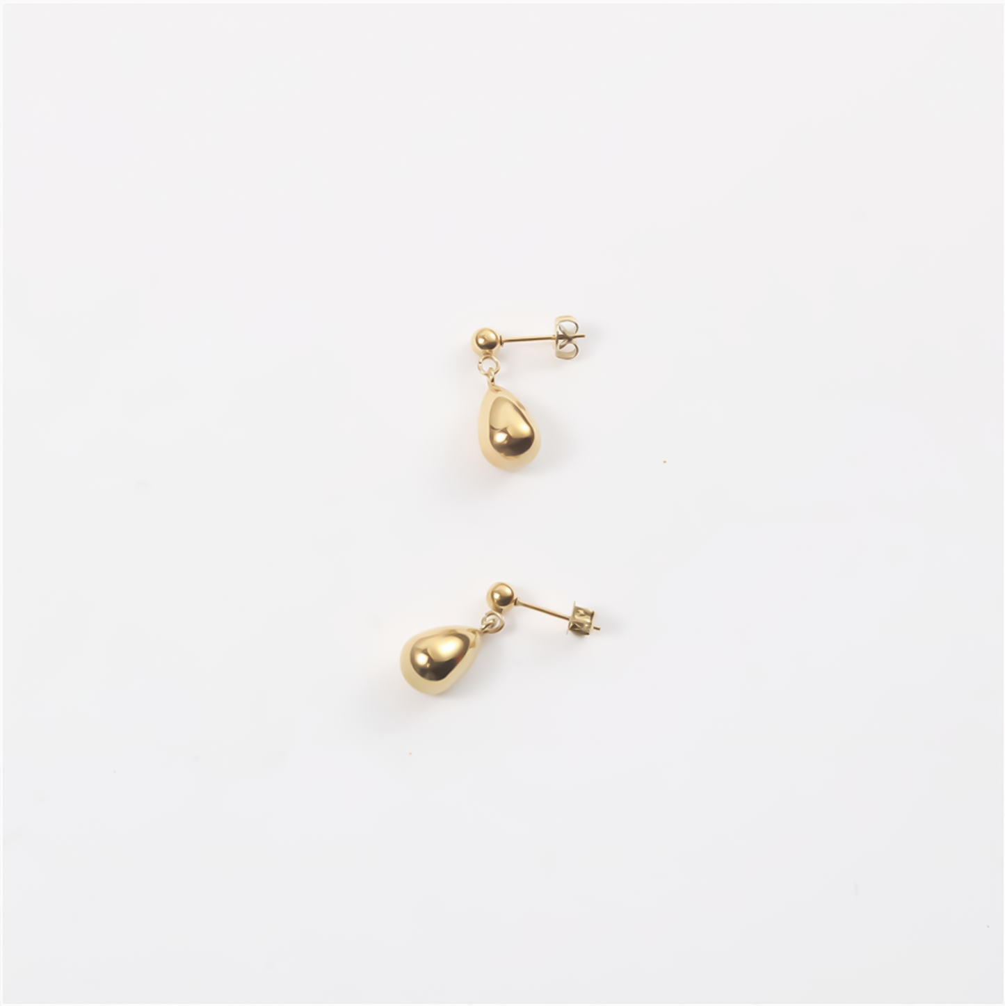 Gold Elegant Waterdrop Earrings