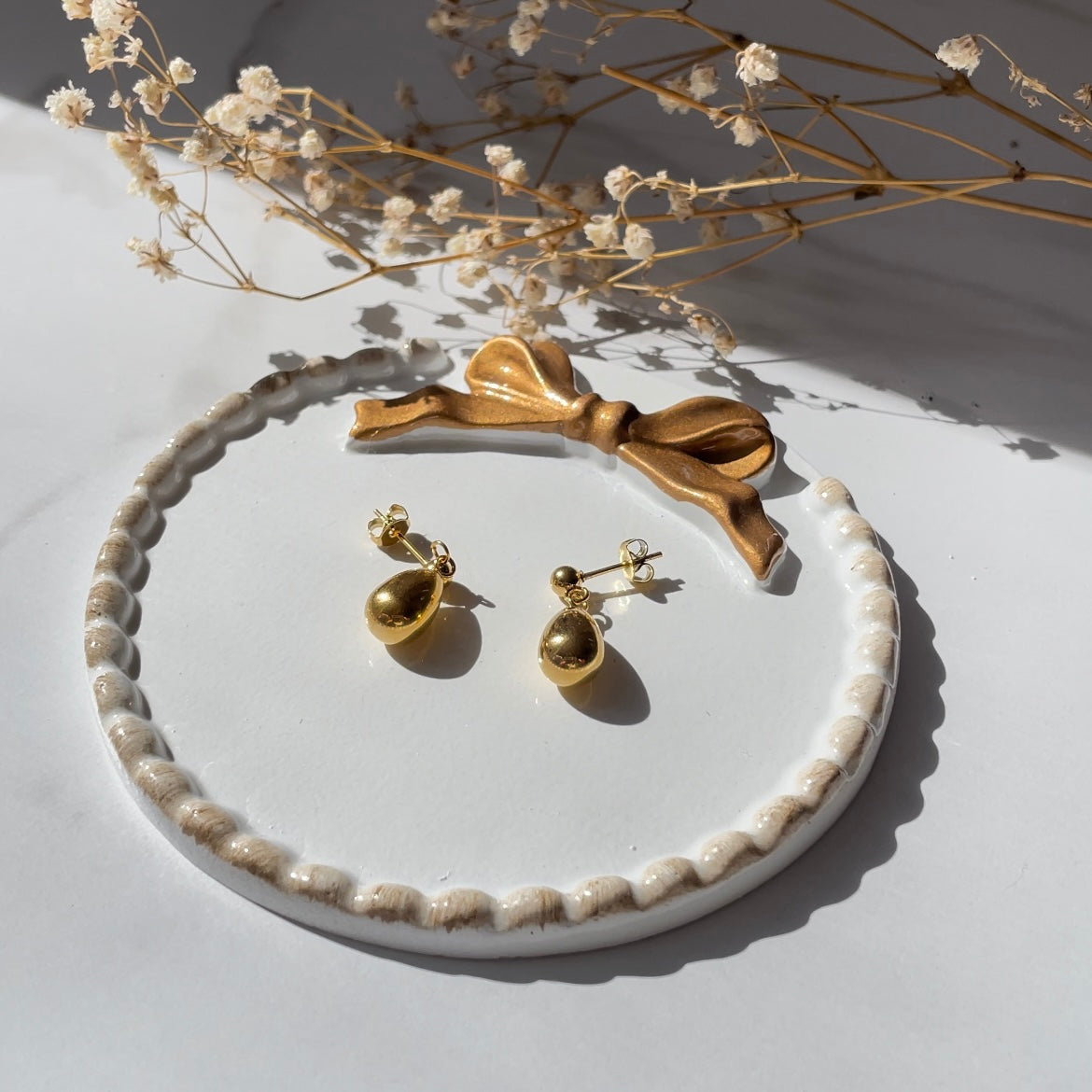 Gold Elegant Waterdrop Earrings