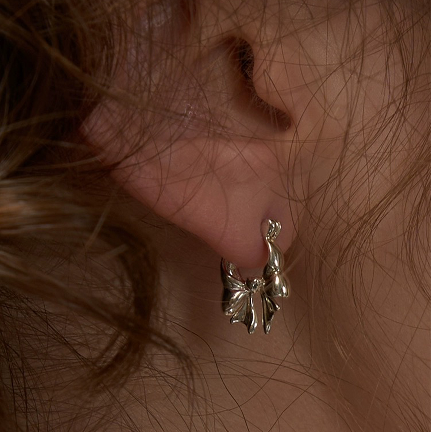 Retro Gold-plated Elegant Bow Earrings