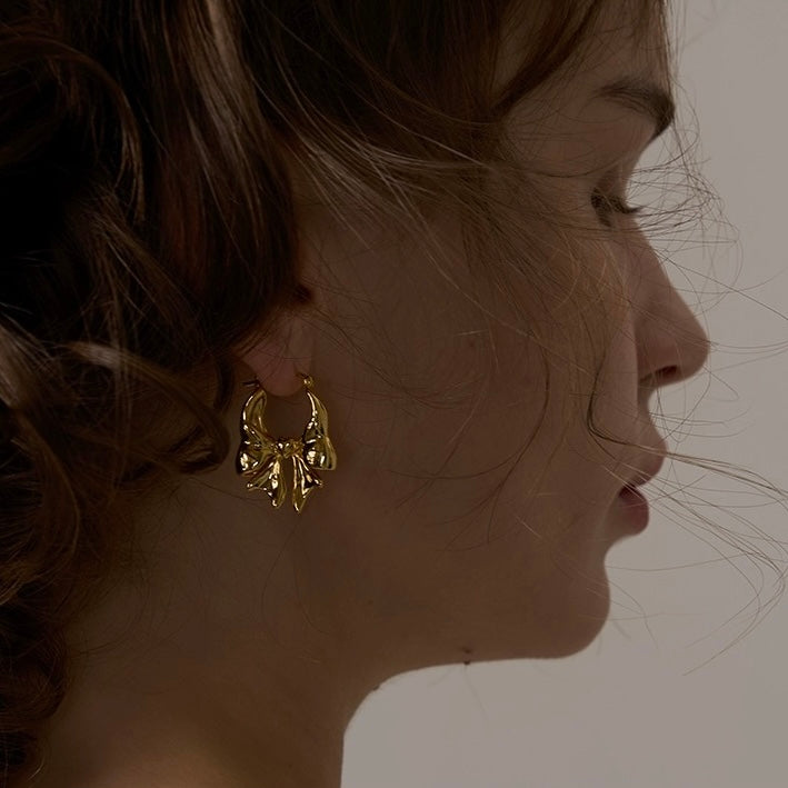 Retro Gold-plated Elegant Bow Earrings