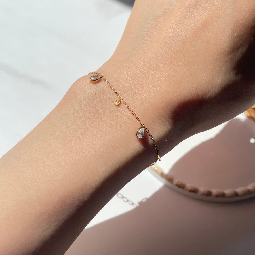 Mini Waterdrop Gold Delicate Bracelet