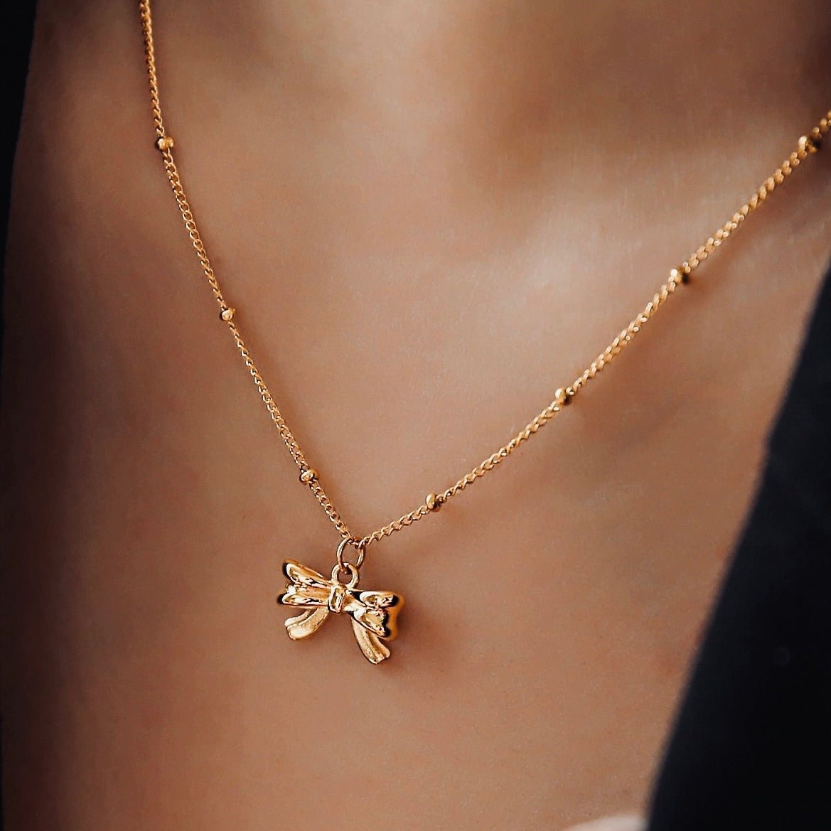 Tiny Bow Princess Necklace