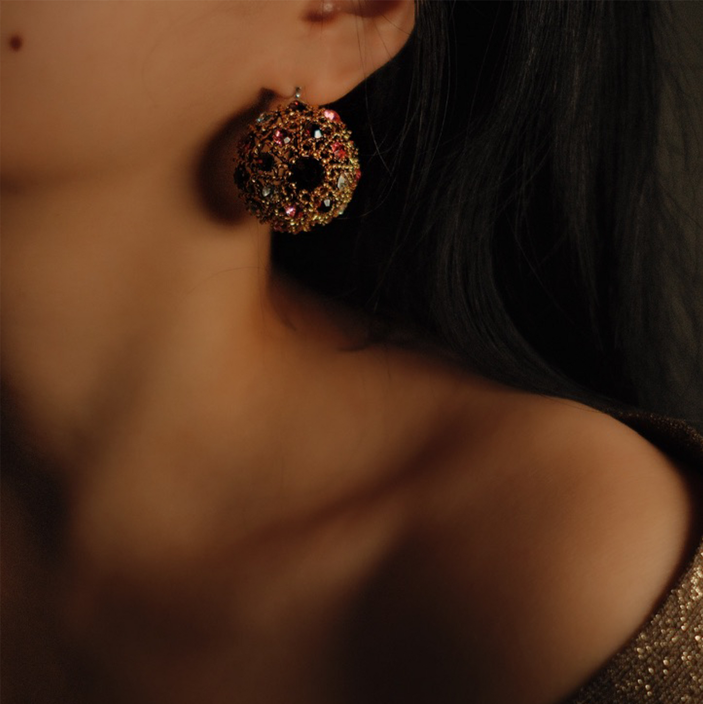 Golden Era Glamour Vintage-Inspired Round Gemstone Earrings