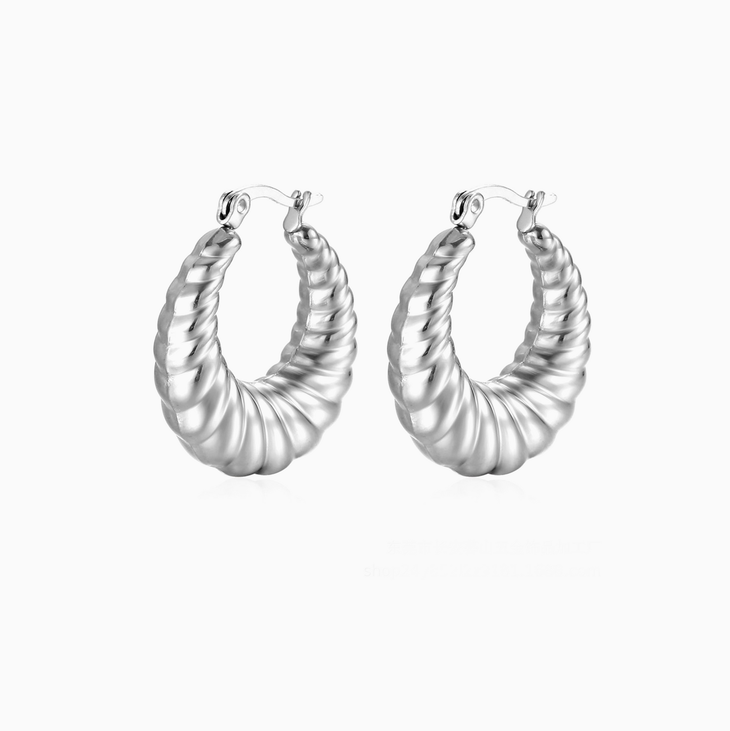 Elegant 10K Gold Scalloped Edge Tapered Medium Hoop Earrings